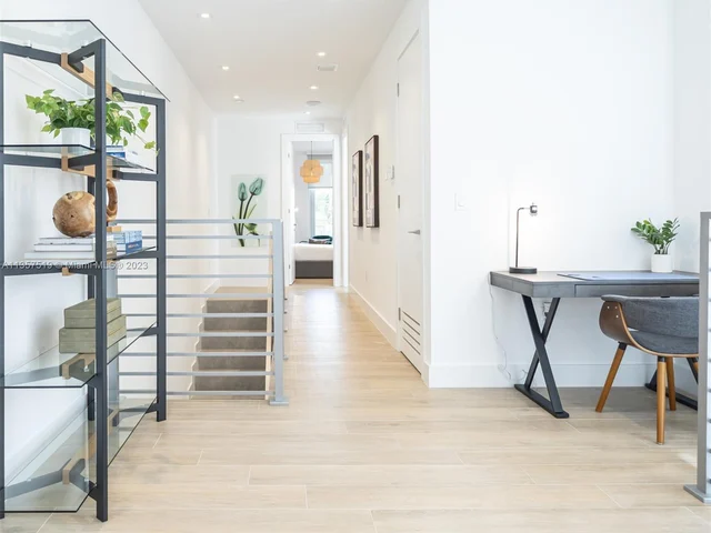 3110 Elizabeth St, Miami FL 33133