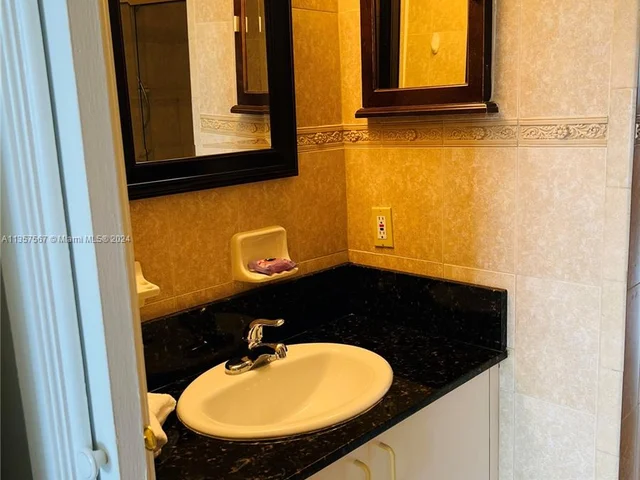 19801 E Country Club Dr # 4601, Aventura FL 33180