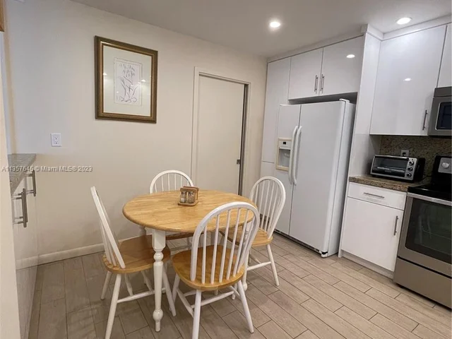 251 Crandon Blvd # 338, Key Biscayne FL 33149