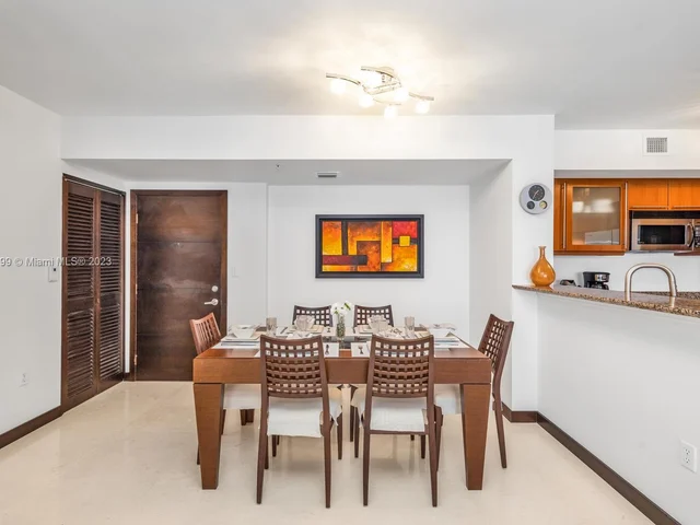 2080 S Ocean Dr # 27, Hallandale Beach FL 33009