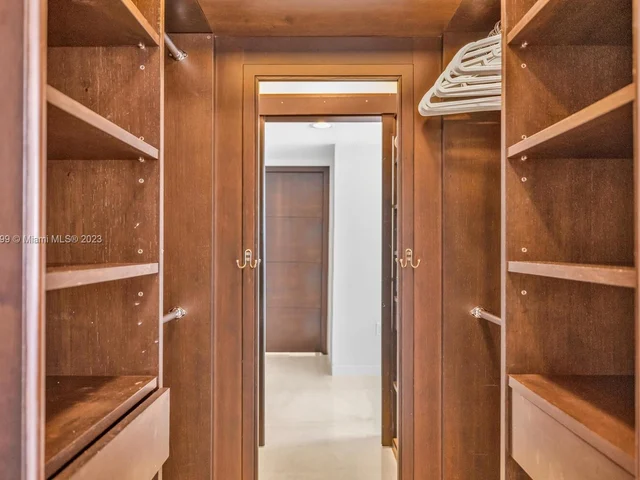 2080 S Ocean Dr # 27, Hallandale Beach FL 33009