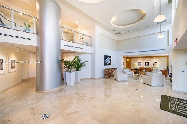 2080 S Ocean Dr # 27, Hallandale Beach FL 33009