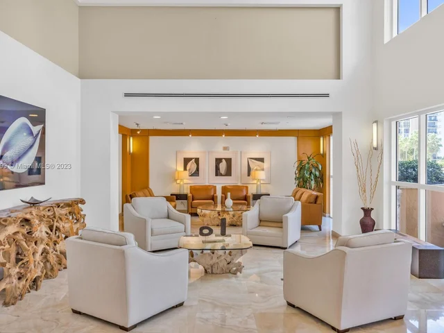 2080 S Ocean Dr # 27, Hallandale Beach FL 33009