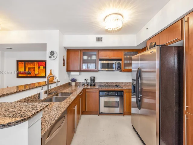 2080 S Ocean Dr # 27, Hallandale Beach FL 33009