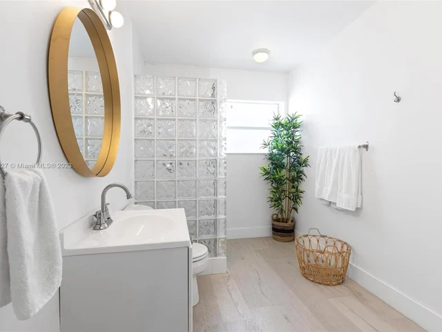 301 NE 17th Ave # 1, Fort Lauderdale FL 33301