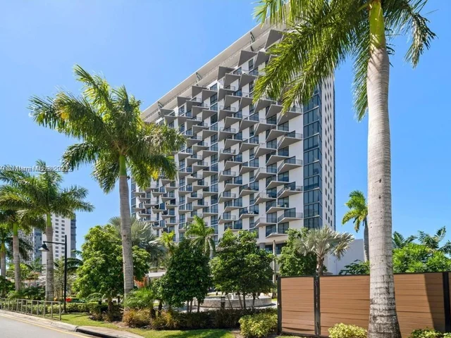 5300 Paseo Blvd # 2101, Doral FL 33166