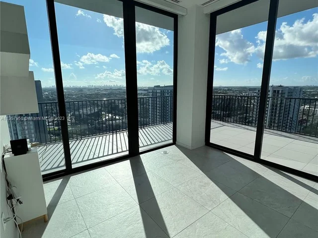 5300 Paseo Blvd # 2101, Doral FL 33166