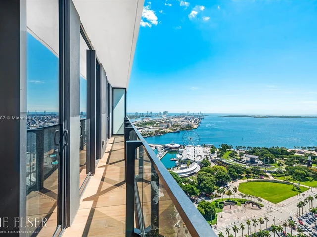 398 NE 5 # 2517, Miami FL 33132