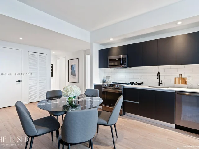 398 NE 5 # 1918, Miami FL 33132