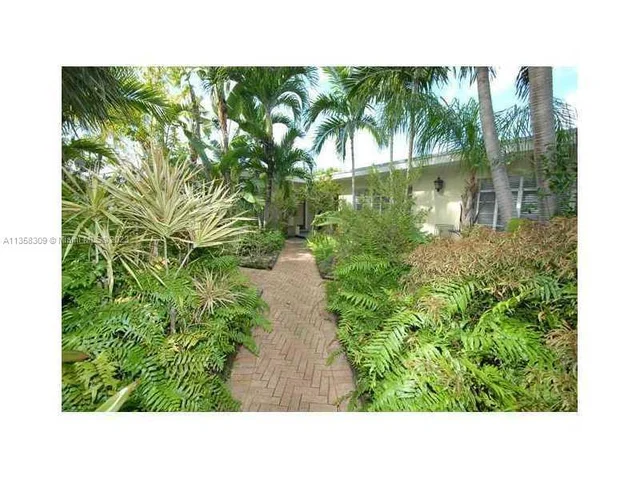 8310 BYRON AV # 8, Miami Beach FL 33141