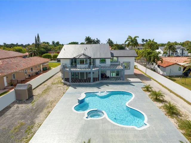 2821 SW 130th Ave, Miami FL 33175