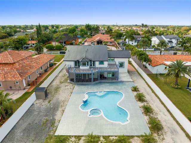 2821 SW 130th Ave, Miami FL 33175