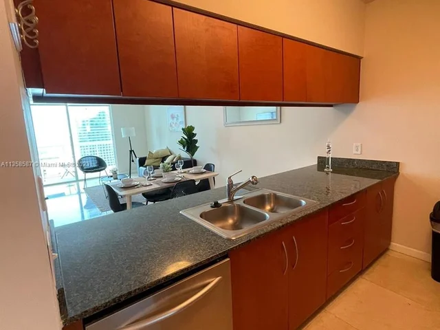 1200 BRICKELL BAY DR # 4217, Miami FL 33131