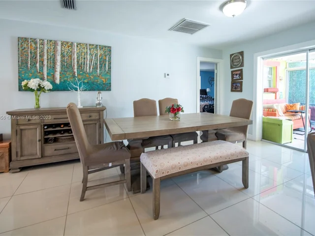 1224 Johnson St, Hollywood FL 33019