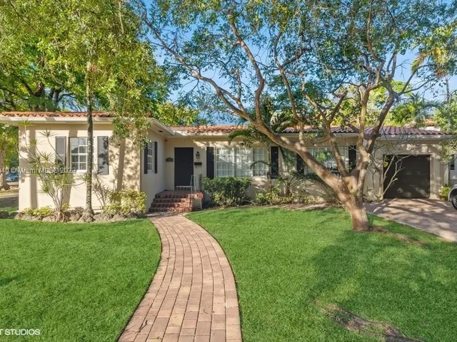 933 Paradiso Ave, Coral Gables FL 33146