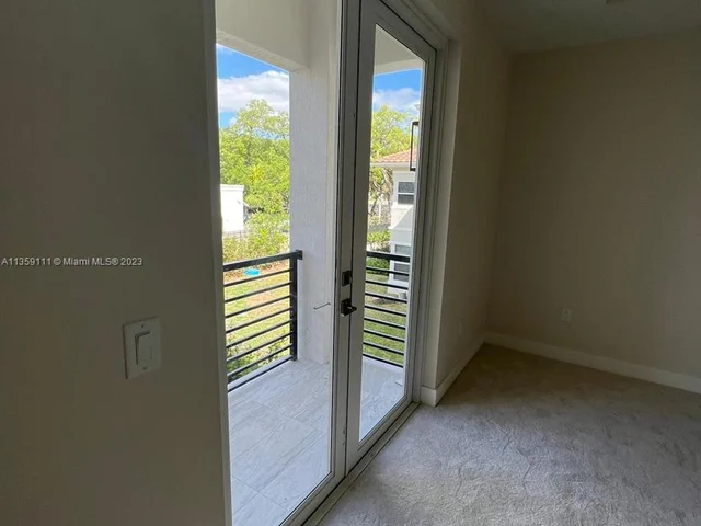 3537 Forest View Circle, Dania Beach FL 33312