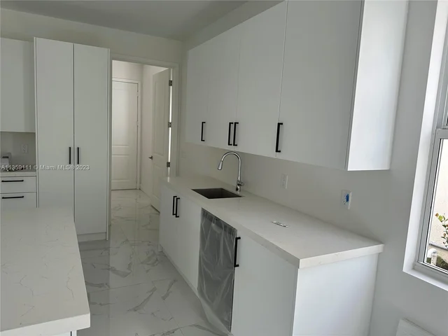 3537 Forest View Circle, Dania Beach FL 33312