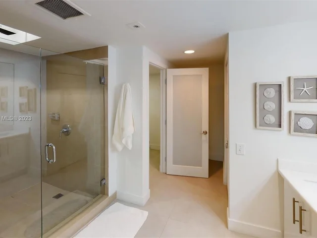 101 Crandon Blvd # 380, Key Biscayne FL 33149