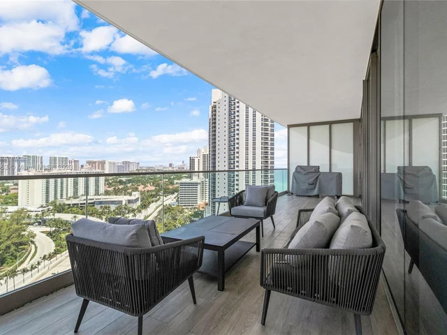 18975 Collins Ave # 1605, Sunny Isles Beach FL 33160