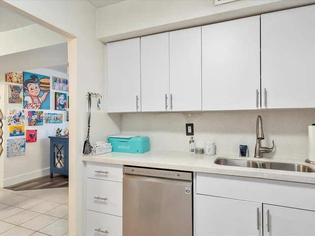 6700 Cypress Rd # 506, Plantation FL 33317