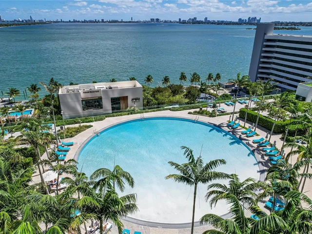 650 NE 32nd St, Miami FL 33137