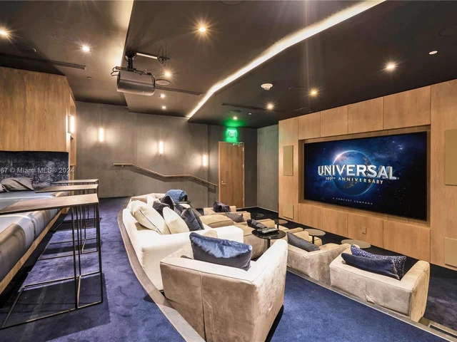 650 NE 32nd St, Miami FL 33137