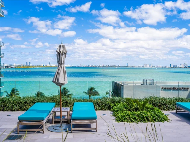 650 NE 32nd St, Miami FL 33137