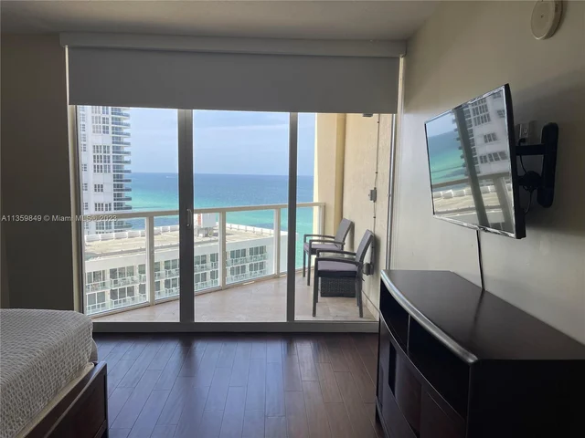 16699 Collins Ave # 1606, Sunny Isles Beach FL 33160