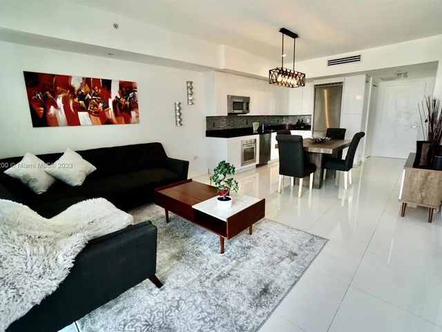 92 SW 3rd St # 1707, Miami FL 33130