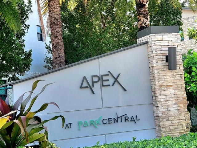 8015 NW 104th Ave # 7, Doral FL 33178