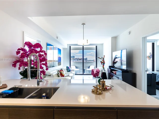 301 Altara Ave # 613, Coral Gables FL 33146