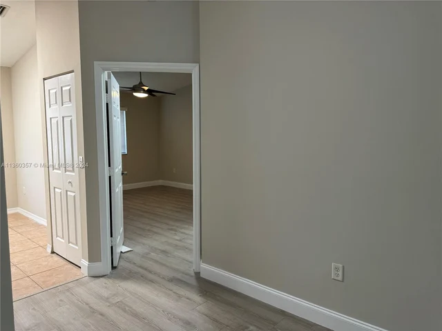 7940 NW 6th St # 203, Pembroke Pines FL 33024