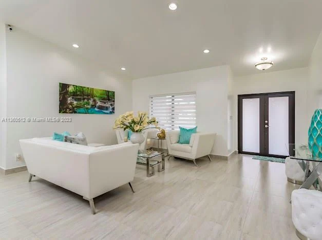 13360 SW 40th St, Miami FL 33175