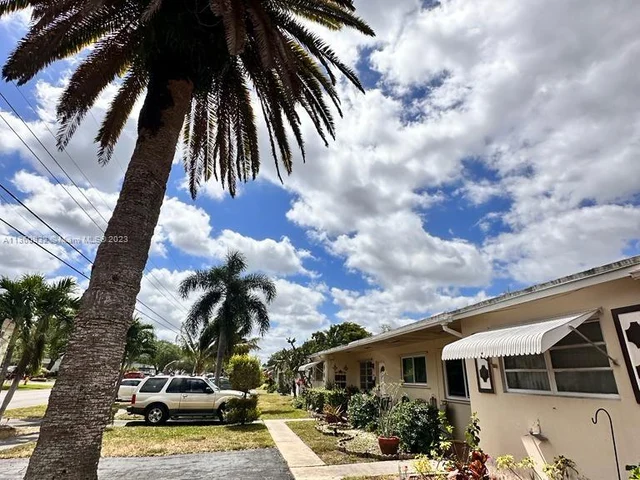 1819 NW 60th Ave # F, Sunrise FL 33313