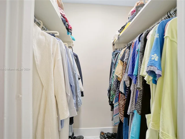 5225 Collins Ave # 1403, Miami Beach FL 33140