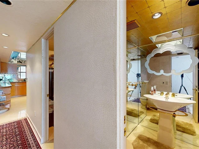 1223 Hillsboro Mile # 7, Hillsboro Beach FL 33062