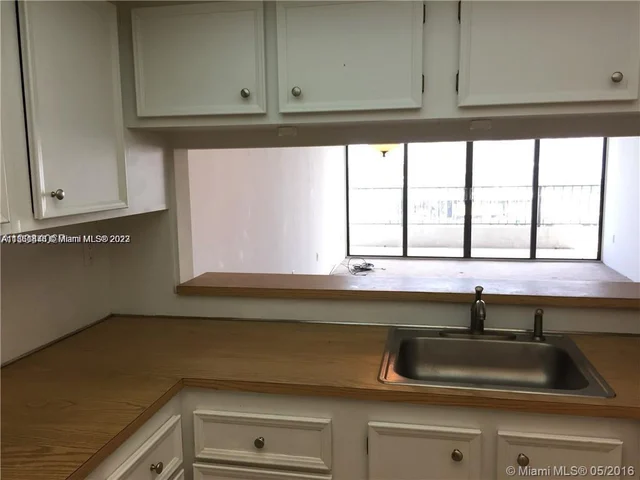 555 NE 15th St # 18H, Miami FL 33132