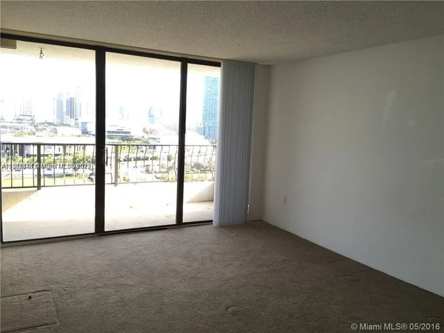 555 NE 15th St # 18H, Miami FL 33132