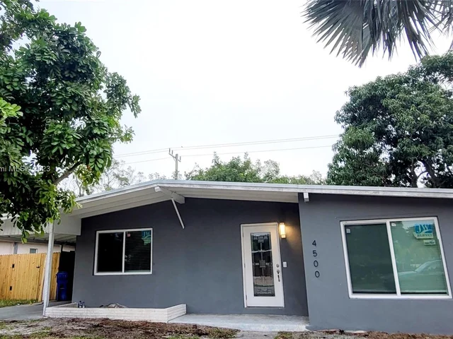 4500 NE 18th Ave, Pompano Beach FL 33064