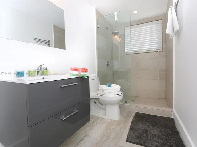 811 Jefferson Ave # 105, Miami Beach FL 33139