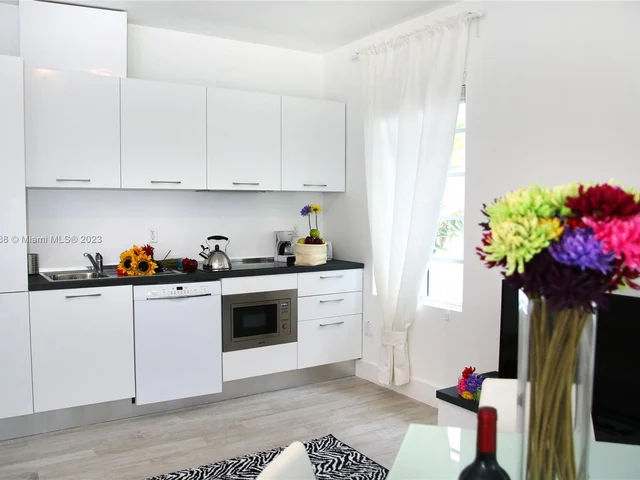 811 Jefferson Ave # 101, Miami Beach FL 33139