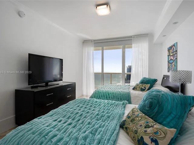1830 S Ocean Dr # 3904, Hallandale Beach FL 33009