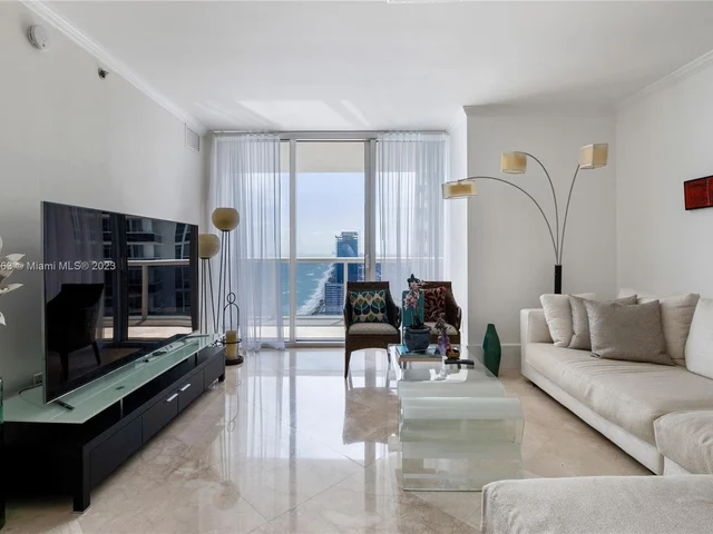 1830 S Ocean Dr # 3904, Hallandale Beach FL 33009