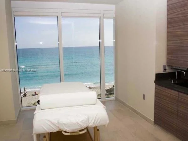 1830 S Ocean Dr # 3904, Hallandale Beach FL 33009