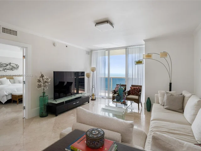 1830 S Ocean Dr # 3904, Hallandale Beach FL 33009