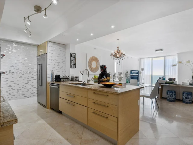 1830 S Ocean Dr # 3904, Hallandale Beach FL 33009