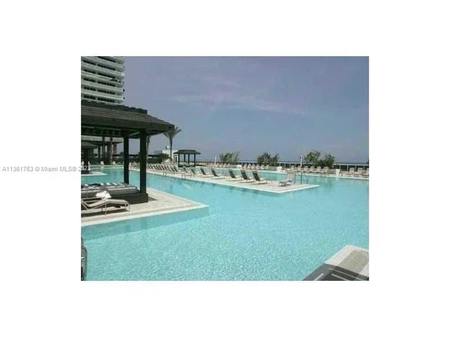 1830 S Ocean Dr # 3904, Hallandale Beach FL 33009