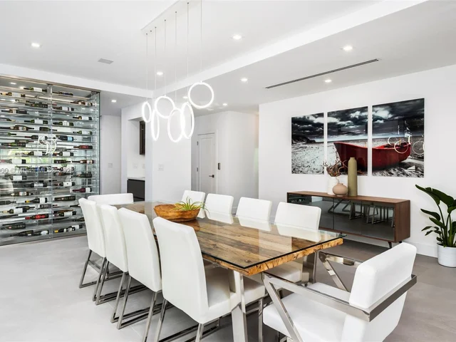 1785 Fairhaven Pl, Miami FL 33133