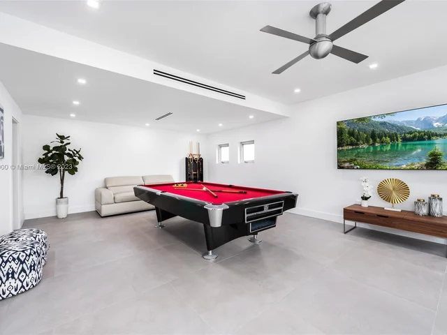 1785 Fairhaven Pl, Miami FL 33133