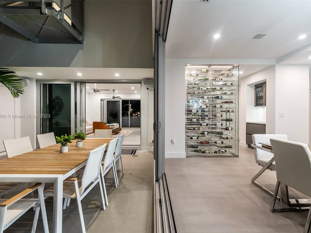 1785 Fairhaven Pl, Miami FL 33133